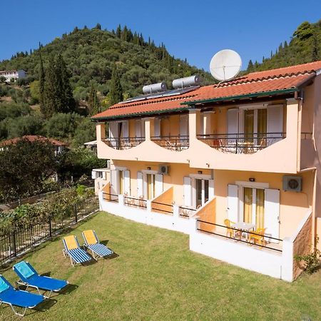 Odysseus Apartments By Hotelius Agios Gordios  Bagian luar foto