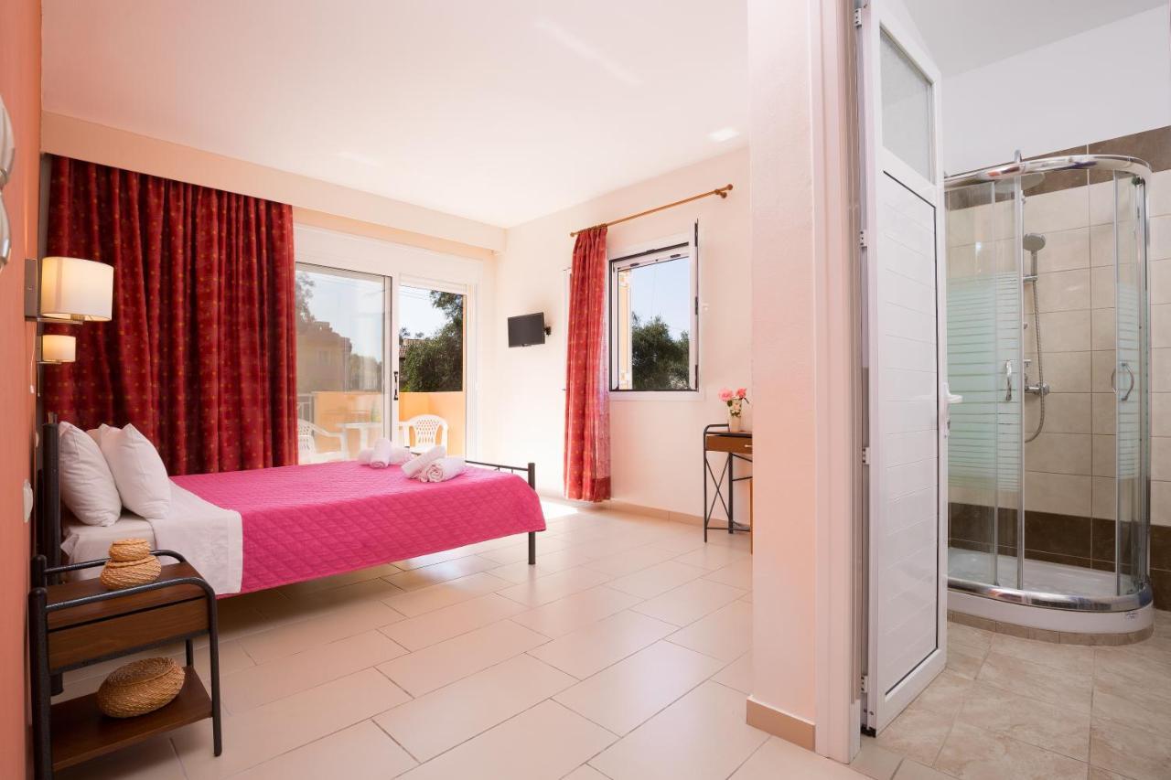 Odysseus Apartments By Hotelius Agios Gordios  Bagian luar foto