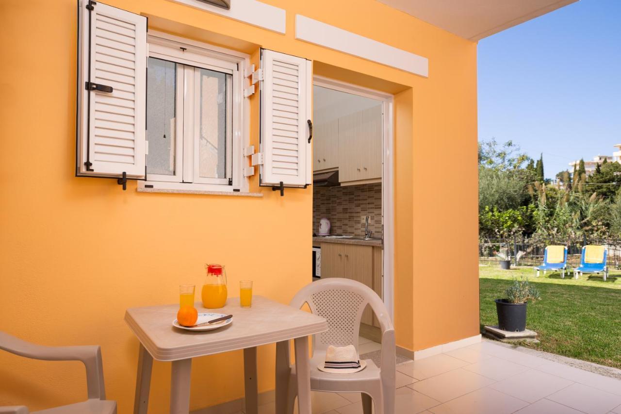 Odysseus Apartments By Hotelius Agios Gordios  Bagian luar foto
