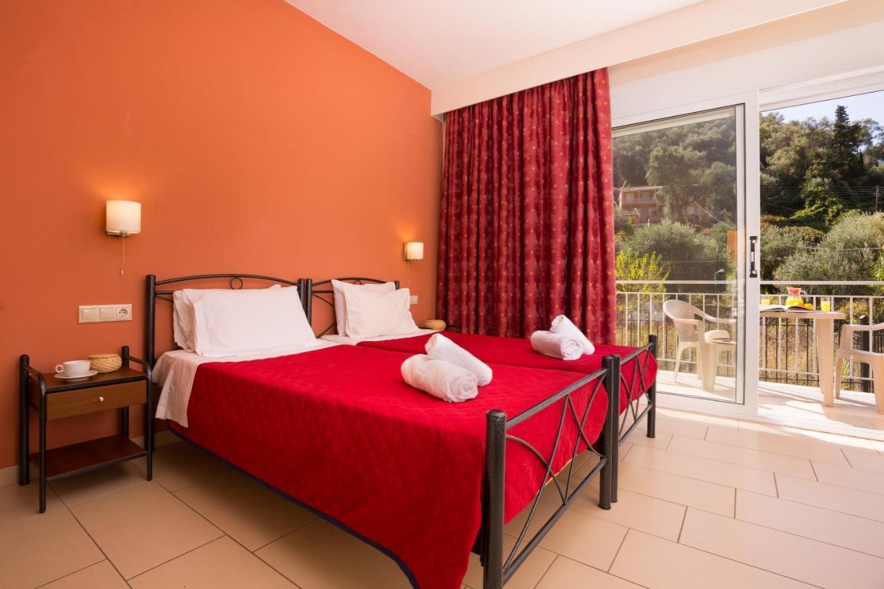 Odysseus Apartments By Hotelius Agios Gordios  Bagian luar foto