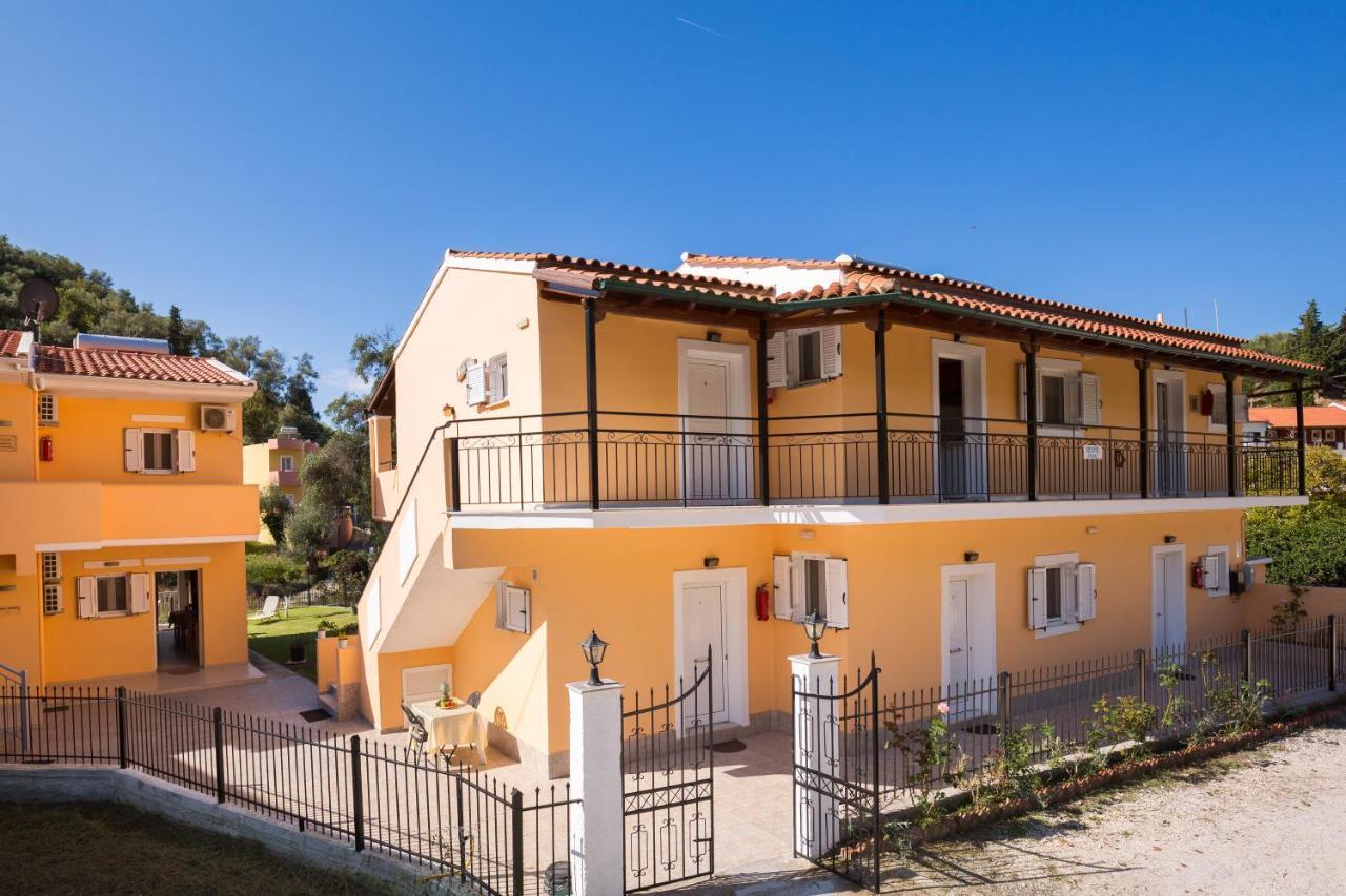 Odysseus Apartments By Hotelius Agios Gordios  Bagian luar foto