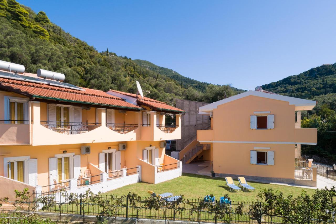 Odysseus Apartments By Hotelius Agios Gordios  Bagian luar foto