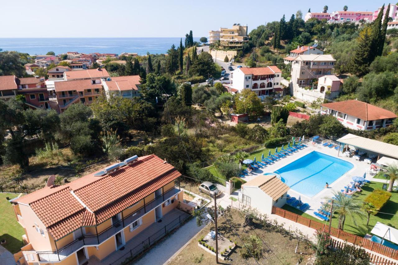 Odysseus Apartments By Hotelius Agios Gordios  Bagian luar foto